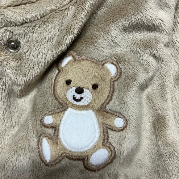 Carter’s “Child of Mine” Baby Bunting, Size 6-9 Months, Tan, Bear Theme - Picture 6 of 6